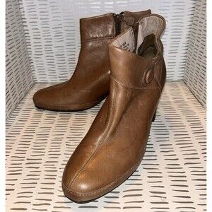 Clarks Brown Leather Boots Comfort‎ Heels Pumps 87393 Women's 8 M